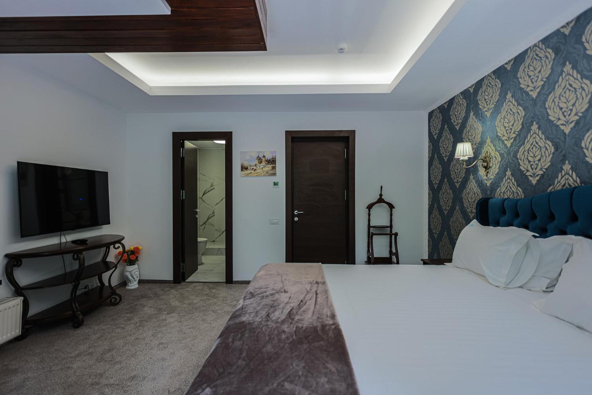 سِنايا Villa Tom المظهر الخارجي الصورة