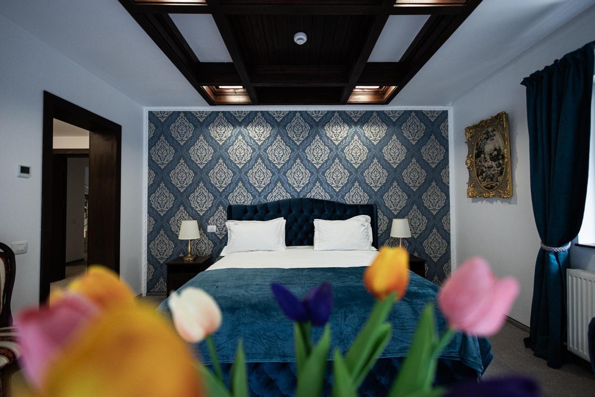 سِنايا Villa Tom المظهر الخارجي الصورة