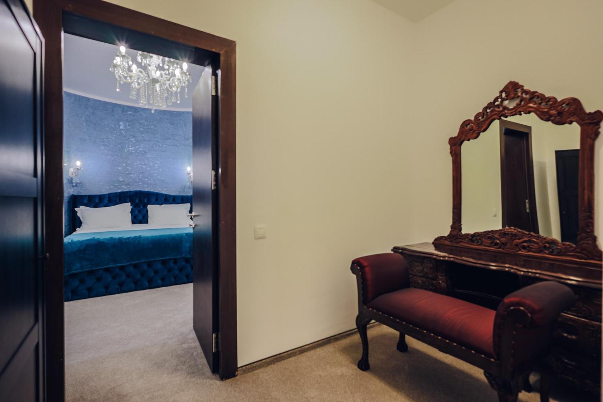 سِنايا Villa Tom المظهر الخارجي الصورة