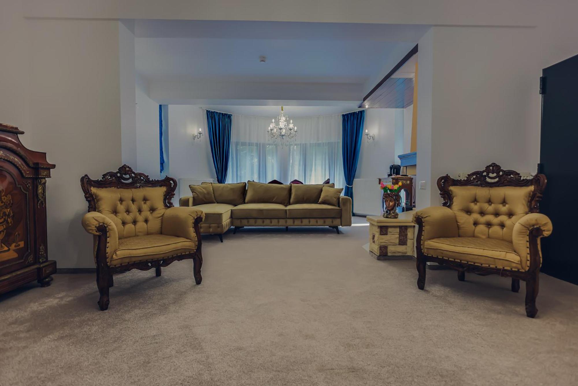 سِنايا Villa Tom المظهر الخارجي الصورة