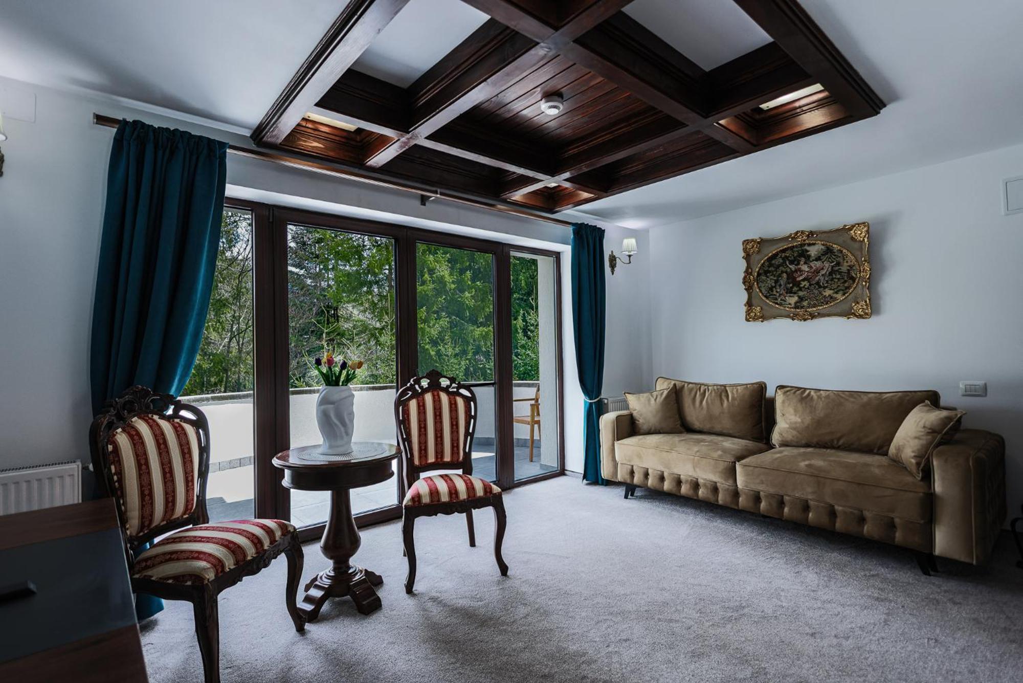 سِنايا Villa Tom المظهر الخارجي الصورة
