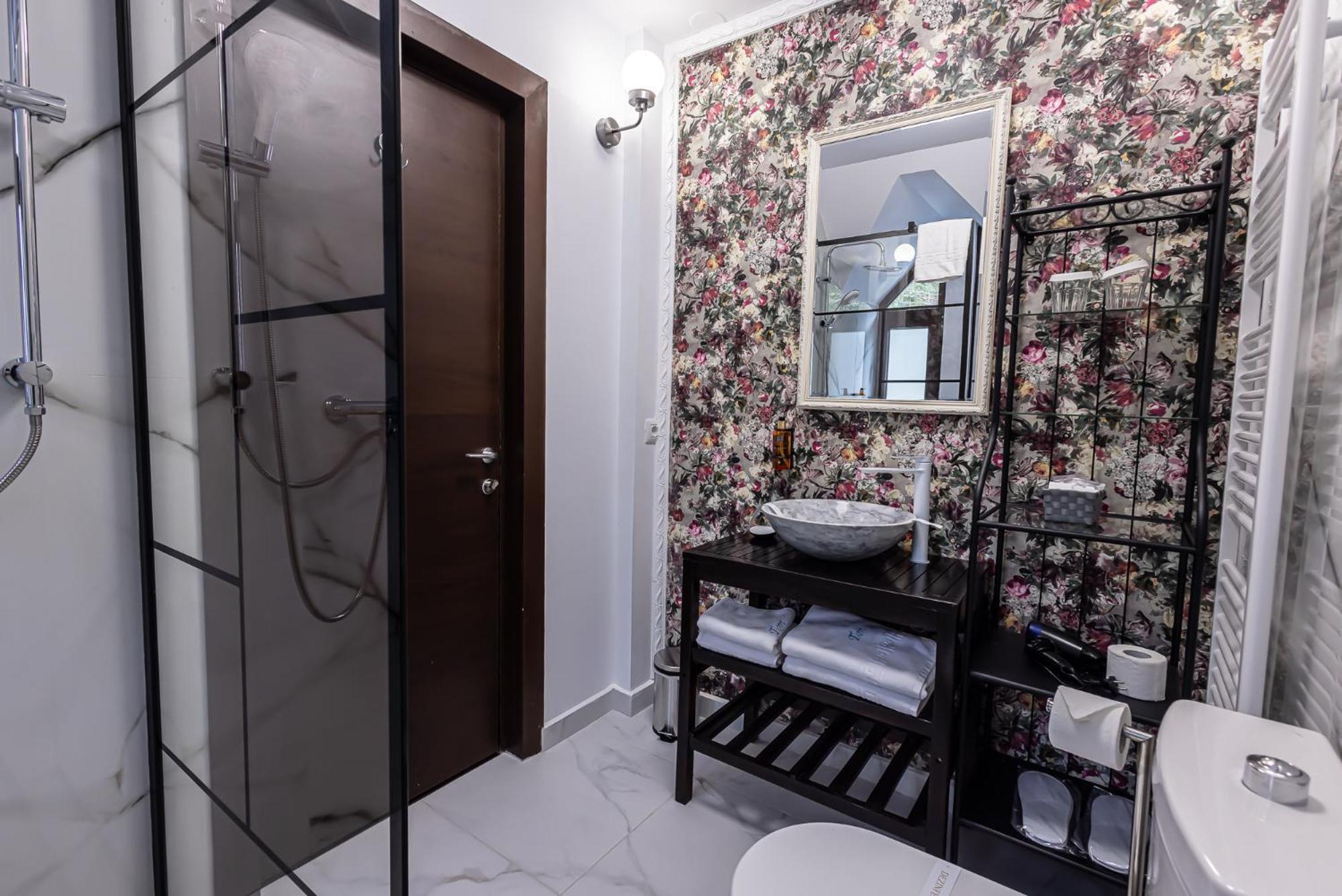 سِنايا Villa Tom المظهر الخارجي الصورة