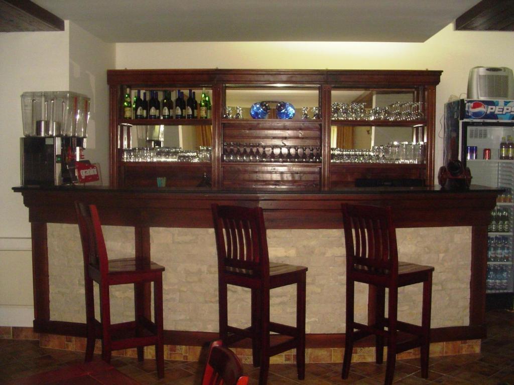 سِنايا Villa Tom المظهر الخارجي الصورة